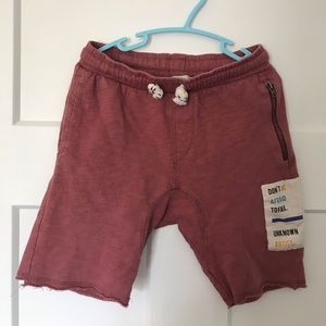 Boys shorts size:8